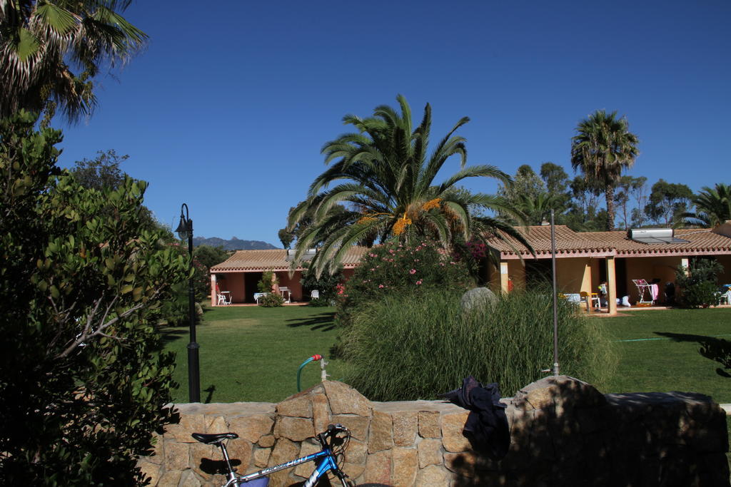 Villaggio Piscina Rei Monte Nai Room photo
